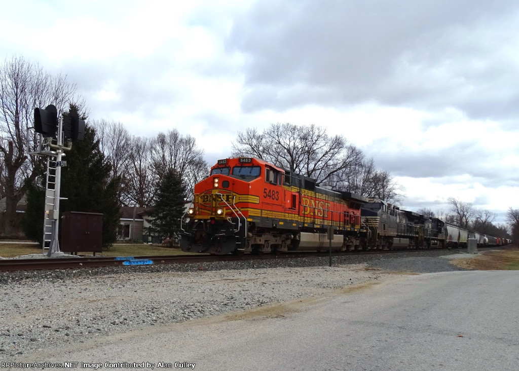 BNSF 5483-142